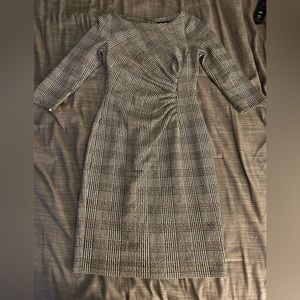 DKNY size 4 - knit gathered side dress